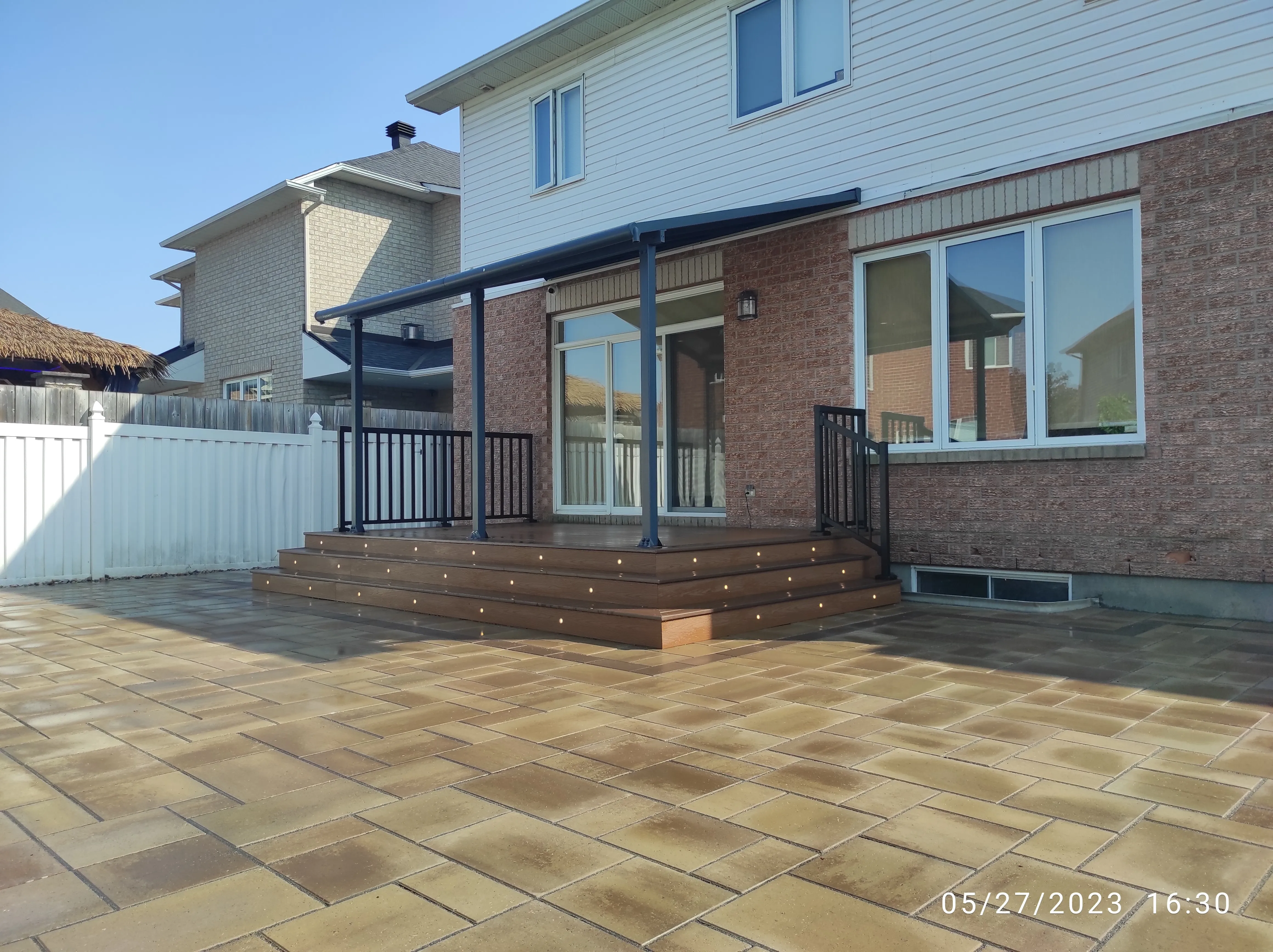 Interlocking stone floor